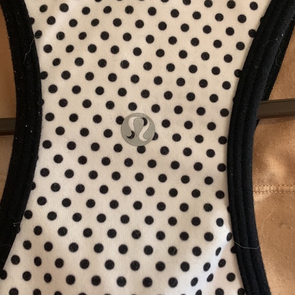 Lululemon tank - Picture 3 of 3